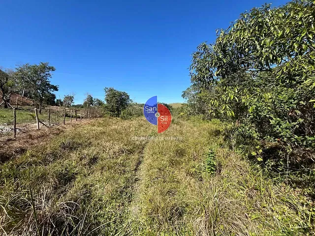 Terreno com 3000m², à venda, no bairro Citrolândia em Guapimirim