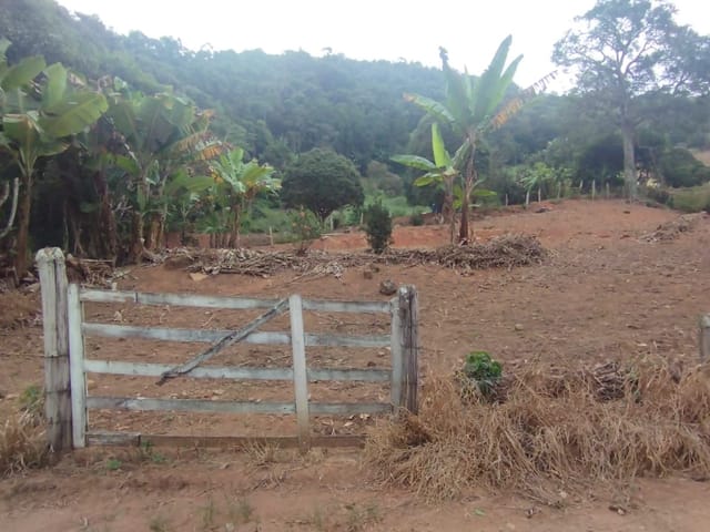 Terreno com 3000m², à venda, no bairro Serra dos Rodrigues em Cambuí