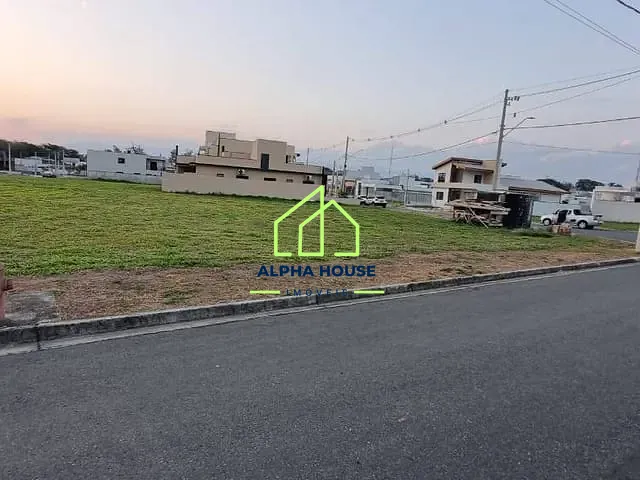 Terreno com 399m², à venda, no bairro Parque das Nações em Pindamonhangaba