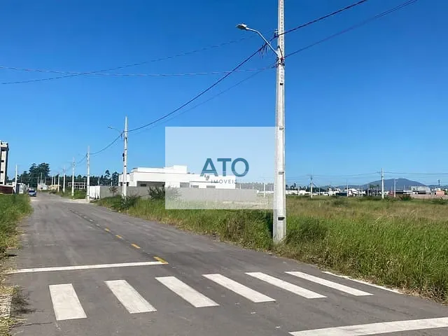 Terreno com 451m², à venda, no bairro areias em Tijucas