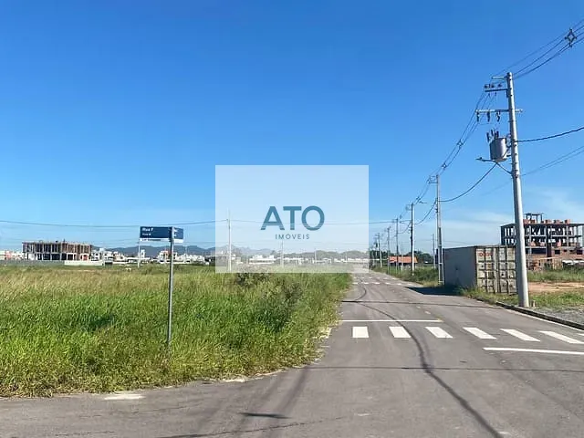 Terreno com 451m², à venda, no bairro areias em Tijucas