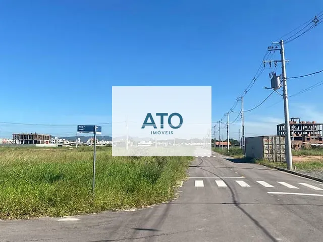 Terreno com 451m², à venda, no bairro areias em Tijucas