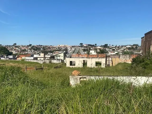 Terreno com 450m², à venda, no bairro Jardim Carvalho em Ponta Grossa