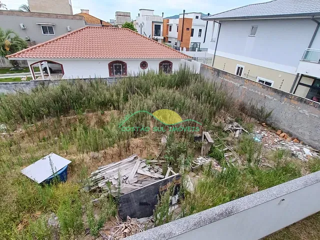 Terreno com 375m², à venda, no bairro Campeche em Florianópolis