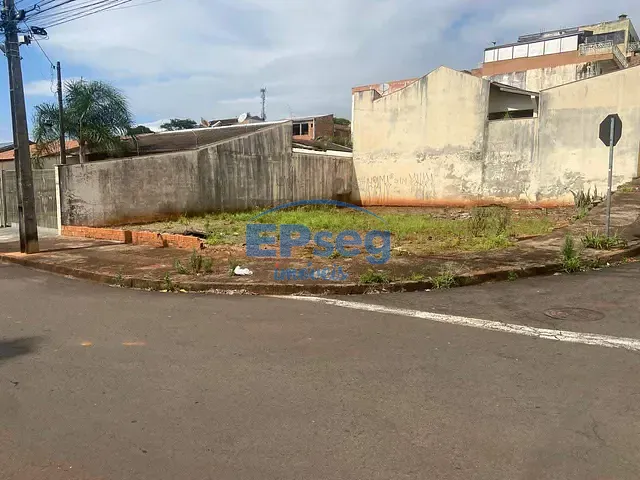 Terreno com 267m², à venda, no bairro Jardim Novo Sabará em Londrina