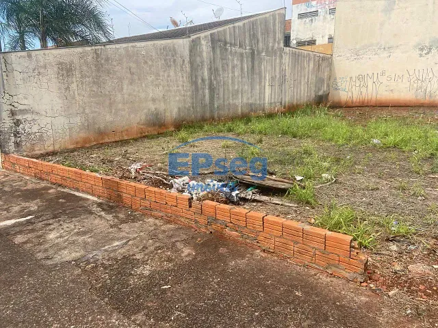 Terreno com 267m², à venda, no bairro Jardim Novo Sabará em Londrina