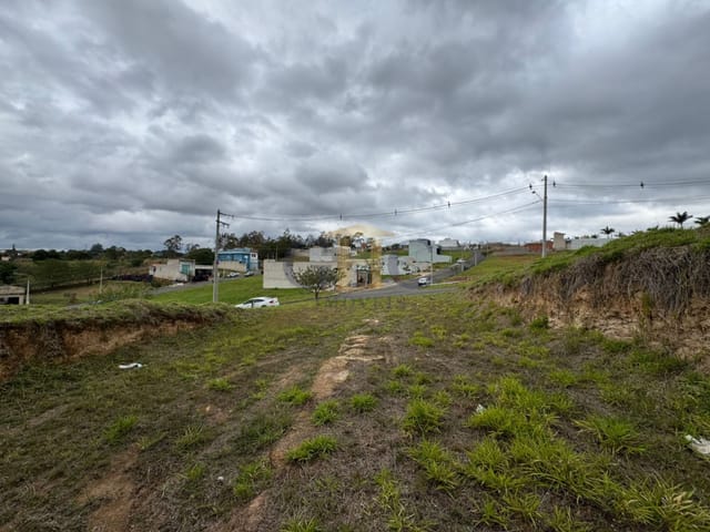Terreno com 275m², à venda, no bairro Jardim São Lucas em Salto de Pirapora