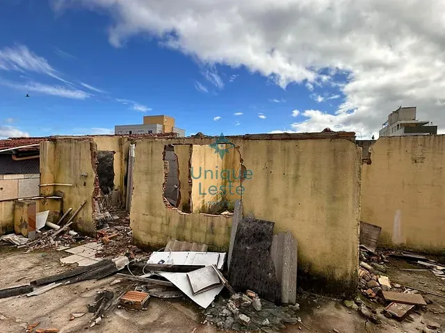 Terreno com 350m², à venda, no bairro Esplanada em Belo Horizonte