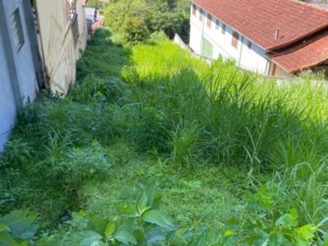 Terreno com 655m², à venda, no bairro Estrada da Saudade em Petrópolis