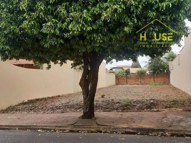 Terreno com 300m², à venda, no bairro San Remo em Votuporanga