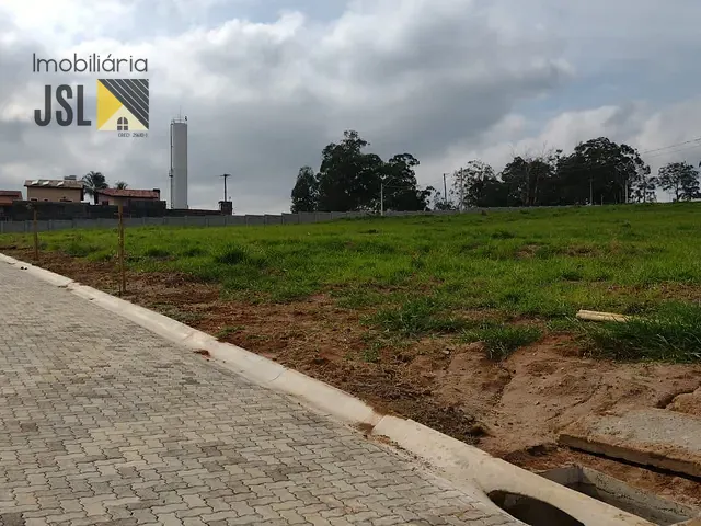 Terreno com 360m², à venda, no bairro Jardim Maria Cândida em Caçapava