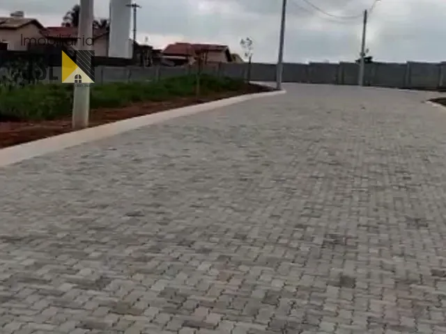 Terreno com 360m², à venda, no bairro Jardim Maria Cândida em Caçapava