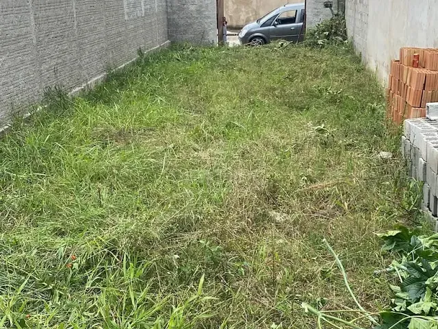 Terreno com 180m², à venda, no bairro Jardim Kennedy em Poços de Caldas