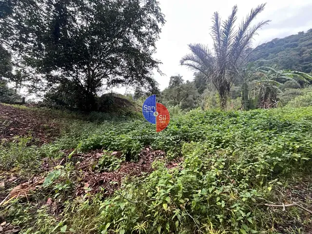 Terreno com 1840m², à venda, no bairro Corujas em Guapimirim