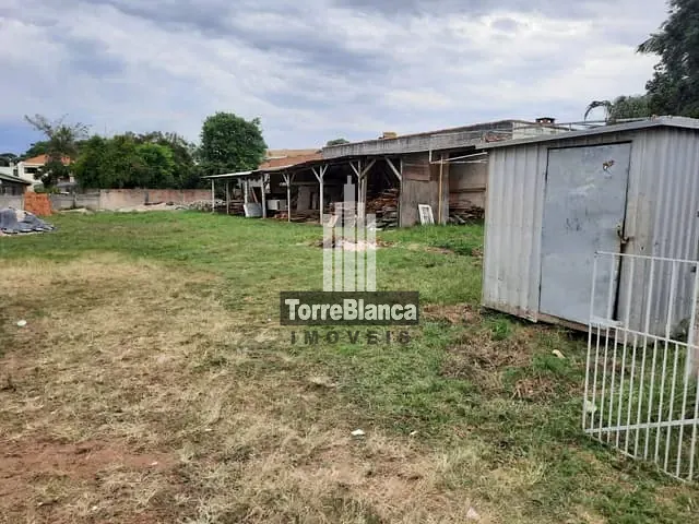 Terreno com 1452m², à venda, no bairro Uvaranas em Ponta Grossa
