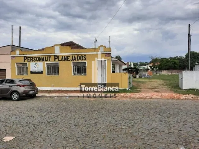 Terreno com 1452m², à venda, no bairro Uvaranas em Ponta Grossa
