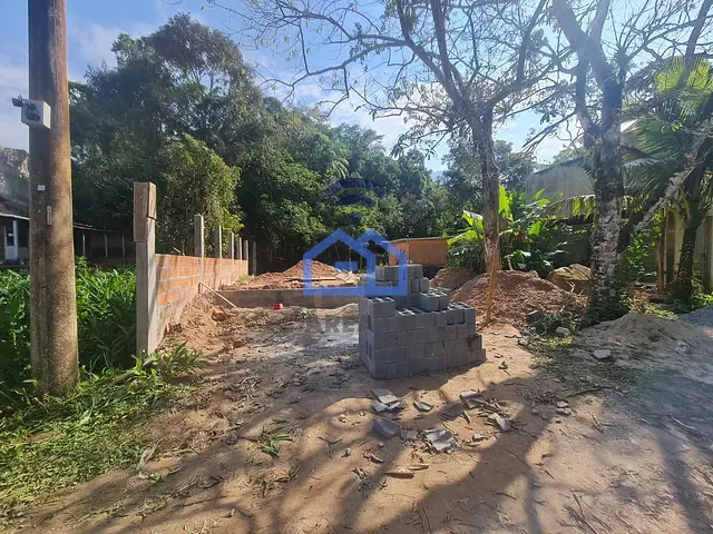 Terreno com 270m², à venda, no bairro Massaguaçu em Caraguatatuba