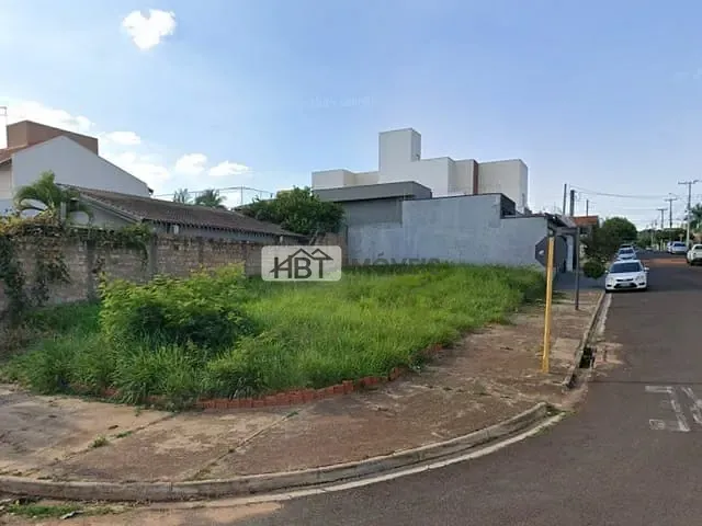 Terreno com 242m², à venda, no bairro Jardim América em Bauru