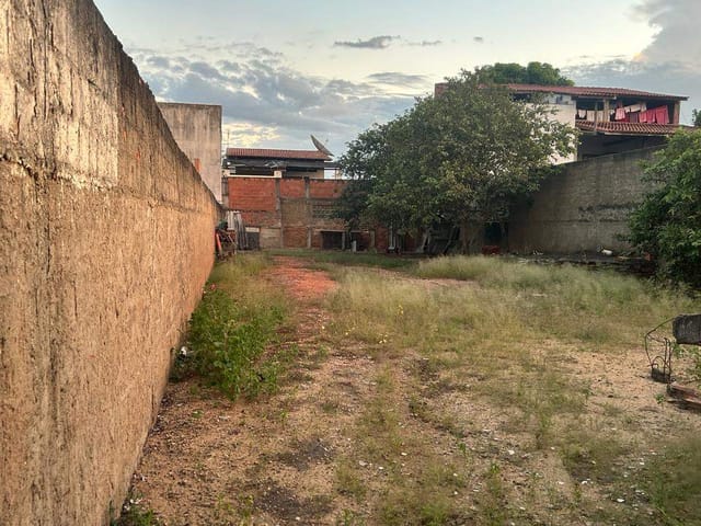 Terreno com 468m², à venda, no bairro Parque Corrientes em Campos dos Goytacazes