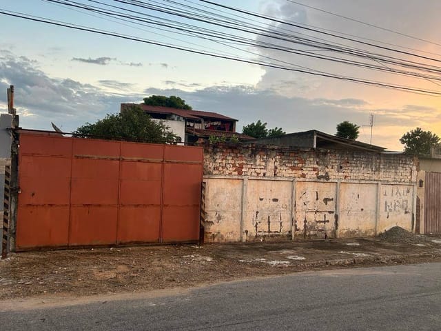 Terreno com 468m², à venda, no bairro Parque Corrientes em Campos dos Goytacazes