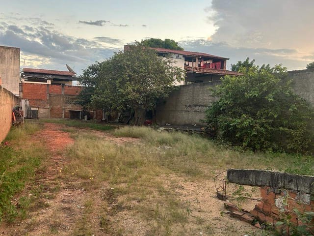 Terreno com 468m², à venda, no bairro Parque Corrientes em Campos dos Goytacazes