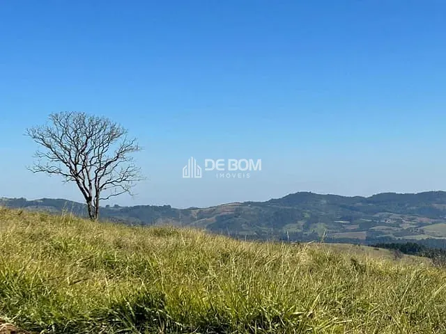 Terreno com 1948m², à venda, no bairro Estrada em Poços de Caldas