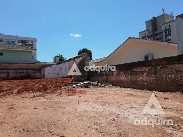 Terreno com 660m², à venda, no bairro Centro em Ponta Grossa