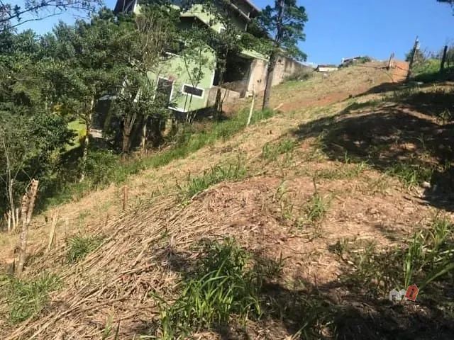 Terreno com 650m², à venda, no bairro Bingen em Petrópolis