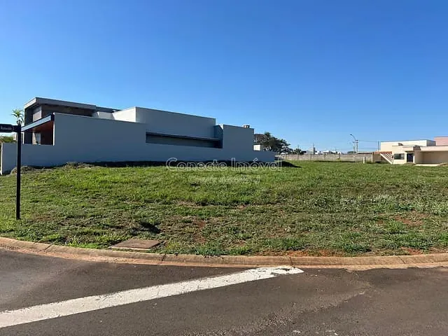 Terreno com 408m², à venda, no bairro Condomínio Residencial Holland Park em Holambra