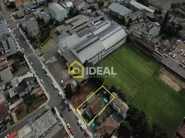 Terreno com 544m², à venda, no bairro Centro em Concórdia