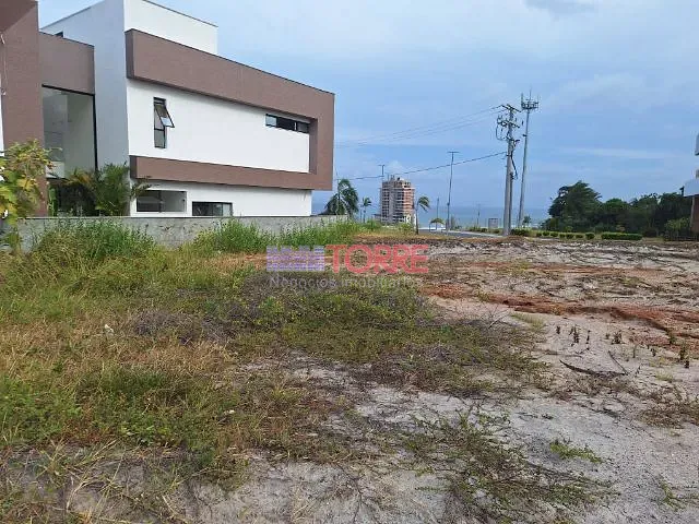 Terreno com 464m², à venda, no bairro Nossa Senhora da Vitória em Ilhéus