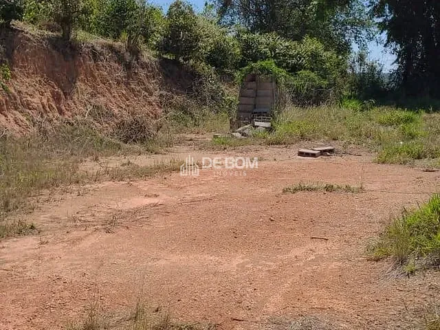 Terreno com 1000m², à venda, no bairro Córrego do engano em Caconde