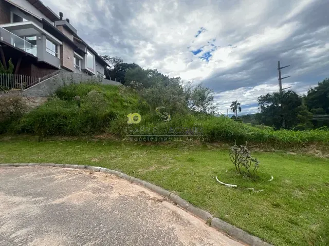 Terreno com 369m², à venda, no bairro Pedra Branca em Palhoça