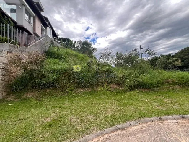 Terreno com 369m², à venda, no bairro Pedra Branca em Palhoça