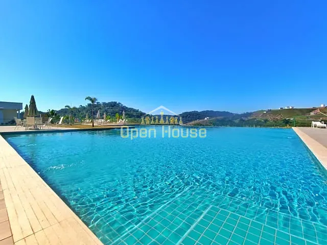 Terreno com 242m², à venda, no bairro Casa de Pedra em Volta Redonda