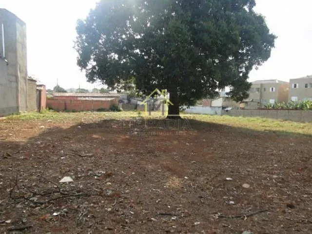 Terreno com 1600m², à venda, no bairro Bellavilla I em Guaxupé