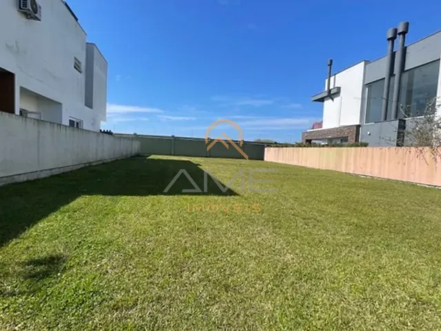 Terreno com 409m², à venda, no bairro São Gonçalo em Pelotas