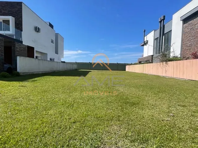 Terreno com 409m², à venda, no bairro São Gonçalo em Pelotas