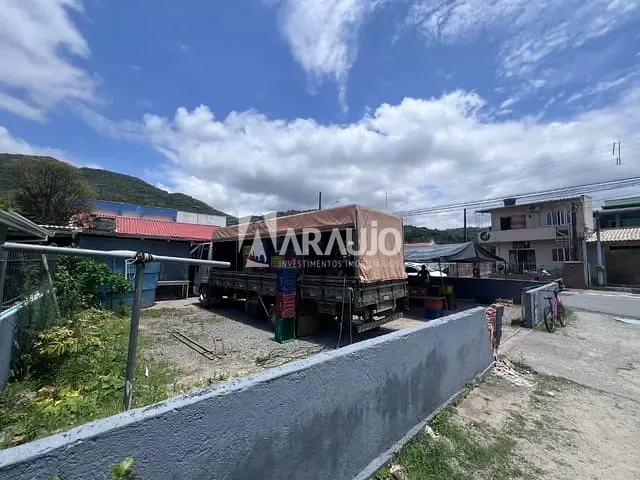 Terreno com 238m², à venda, no bairro Fazenda em Itajaí