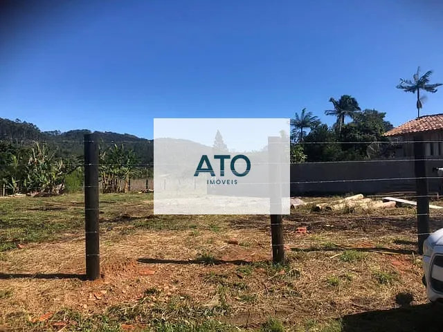 Terreno com 2000m², à venda, no bairro oliveira em Tijucas