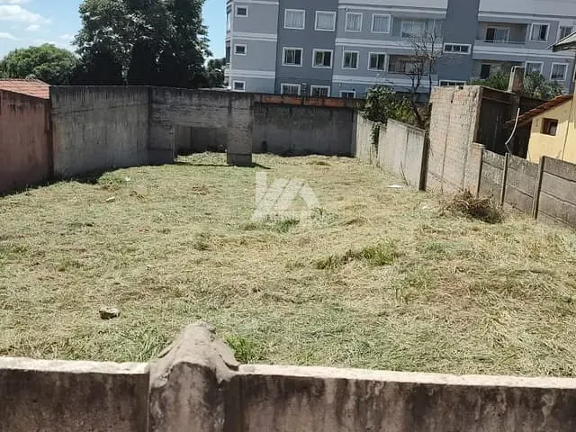 Terreno com 594m², à venda, no bairro Uvaranas em Ponta Grossa