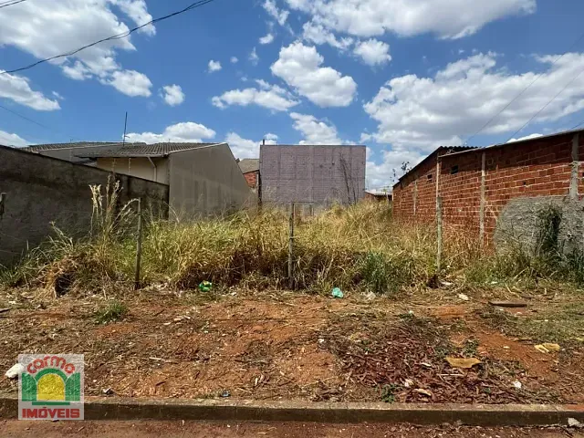 Terreno com 330m², à venda, no bairro Setor Summerville 1ª e 2ª Etapa em Anápolis