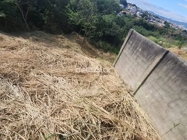 Terreno com 360m², à venda, no bairro São Bernardo em Belo Horizonte