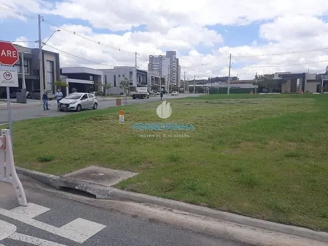 Terreno com 508m², à venda, no bairro Colinas do Paratehy em São José dos Campos