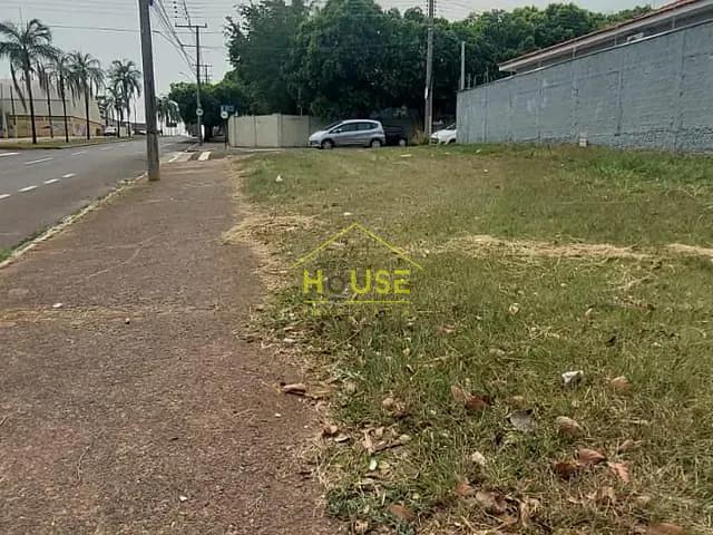 Terreno com 297m², à venda, no bairro Parque Residencial do Lago em Votuporanga