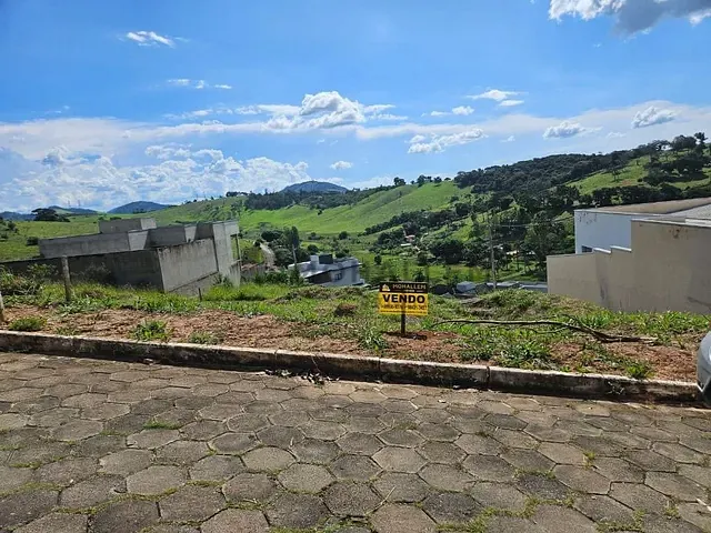 Terreno com 300m², à venda, no bairro Solar do Juriti em Piranguinho