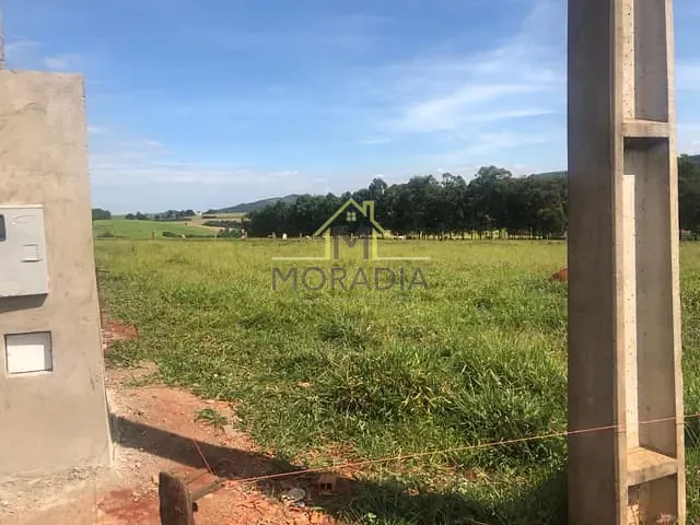 Terreno com 796m², à venda, no bairro Santa Maria  em Pratinha