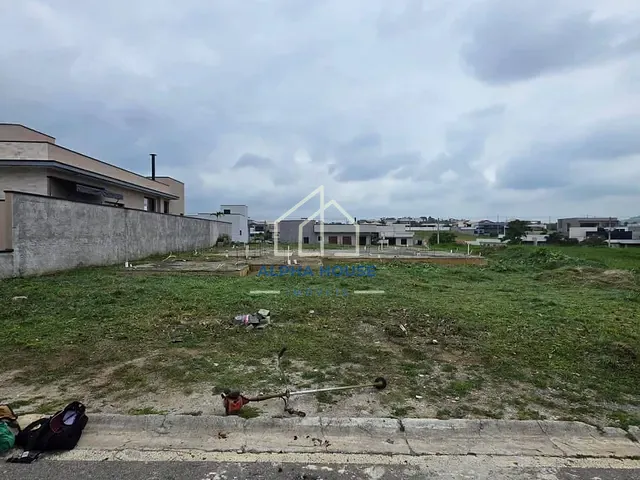 Terreno com 673m², à venda, no bairro Colonial Village II em Pindamonhangaba