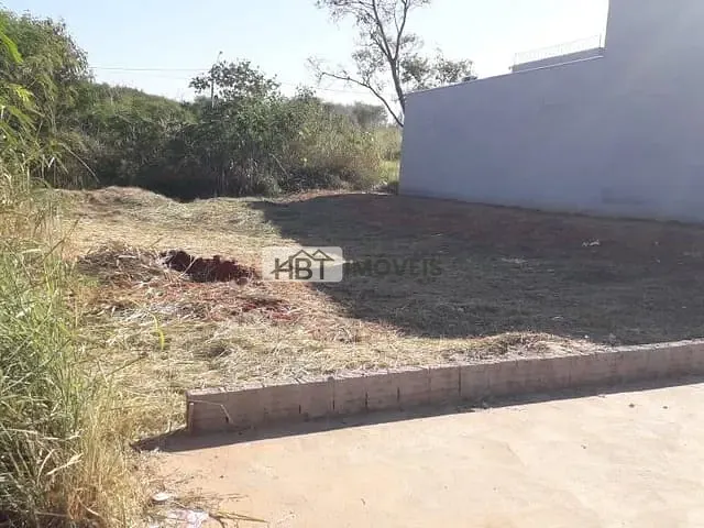 Terreno com 146m², à venda, no bairro Parque Residencial Castelo em Bauru