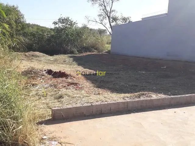 Terreno com 146m², à venda, no bairro Parque Residencial Castelo em Bauru